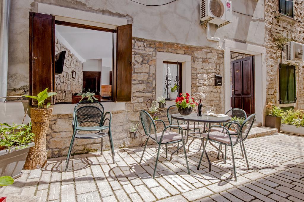 Apartments Taylor Rovinj Kültér fotó