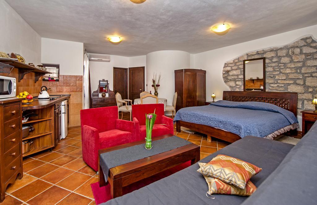 Apartments Taylor Rovinj Kültér fotó